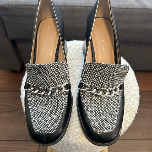 Preppy Classic Tweed Pumps/Loafers Black Faux Leather Exterior, Block Heel - Picture 2 of 8